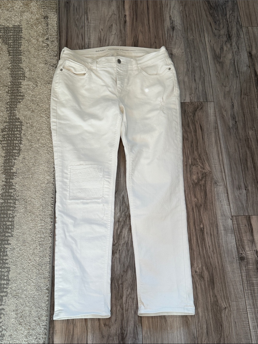 Old Navy White Women’s Boyfriend Straight  Jeans